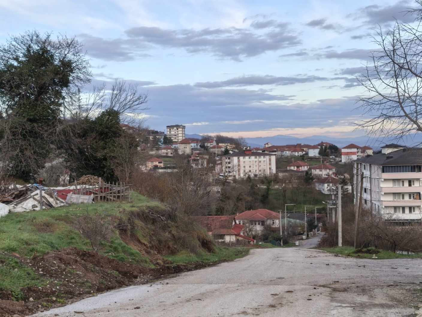 Gümüşova Merkez Yenimahalle satılık arsa